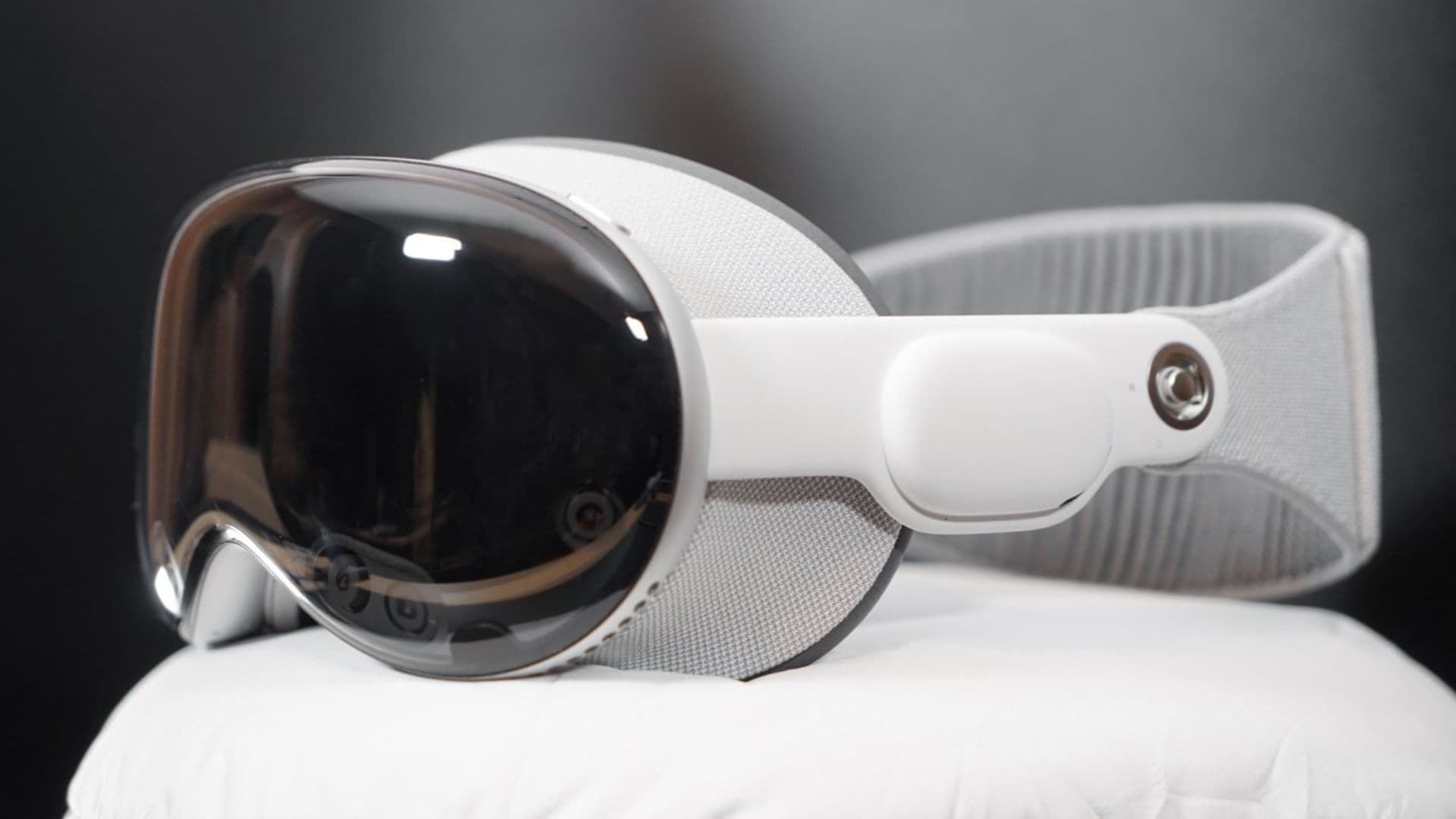 Apple Vision Pro: The Future of Tech in the UK